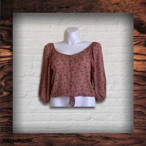 Free Kisses Floral Top